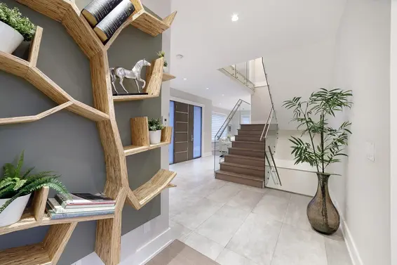 517 Granada Crescent, North Vancouver For Sale - image 6