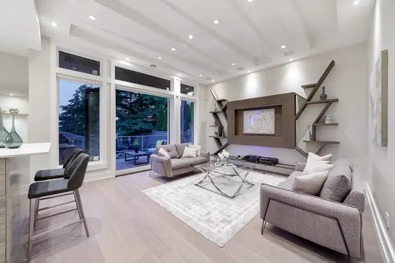 517 Granada Crescent, North Vancouver For Sale - image 7