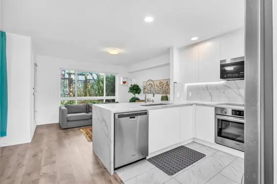 2 250 East Keith Road Road, North Vancouver For Sale - image 11