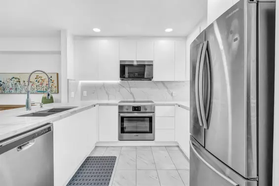 2 250 East Keith Road Road, North Vancouver For Sale - image 12
