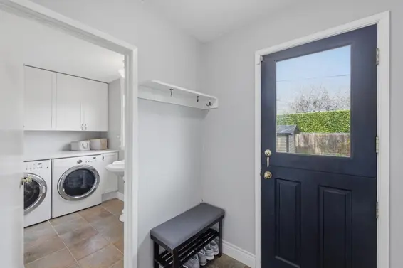 424 East Keith Road, North Vancouver For Sale - image 15