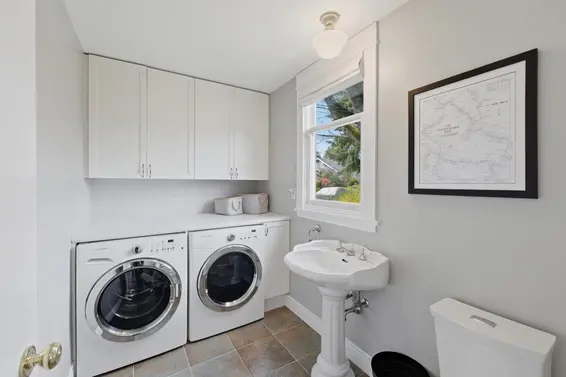 424 East Keith Road, North Vancouver For Sale - image 16