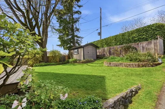 424 East Keith Road, North Vancouver For Sale - image 35