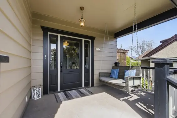 424 East Keith Road, North Vancouver For Sale - image 5