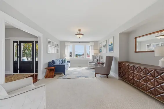 424 East Keith Road, North Vancouver For Sale - image 8