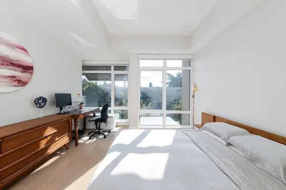 205 1591 Bowser Avenue, North Vancouver For Sale - image 22