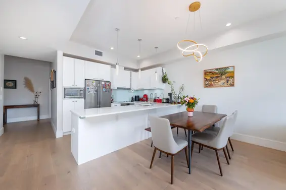 205 1591 Bowser Avenue, North Vancouver For Sale - image 3