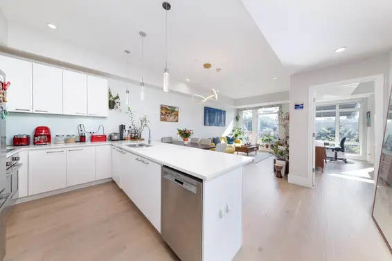 205 1591 Bowser Avenue, North Vancouver For Sale - image 4