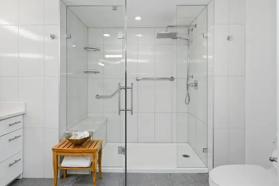 209 168 Chadwick Court, North Vancouver For Sale - image 19