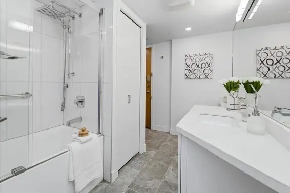 209 168 Chadwick Court, North Vancouver For Sale - image 23