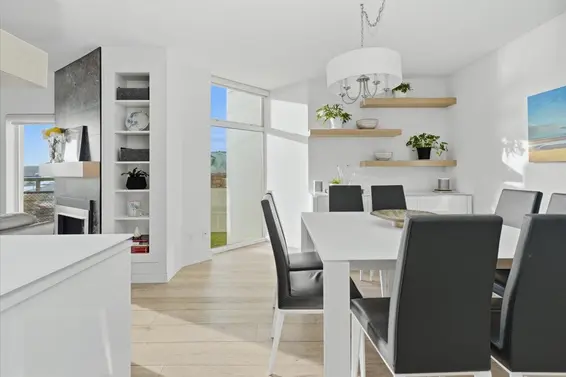 209 168 Chadwick Court, North Vancouver For Sale - image 8