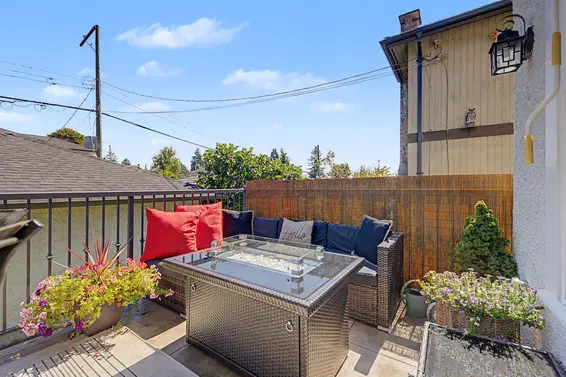952 Grand Boulevard, North Vancouver For Sale - image 11