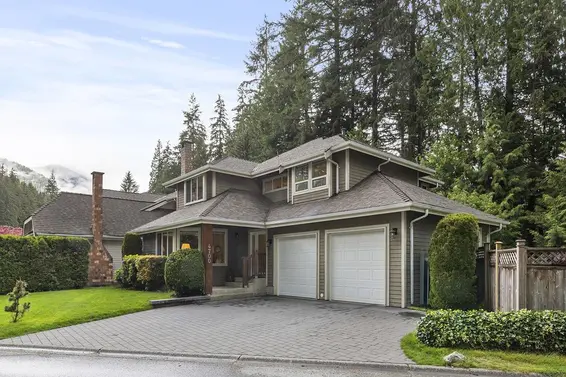 4700 Underwood Avenue, North Vancouver For Sale - image 2