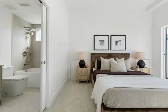 1 328 West 14th Street, North Vancouver For Sale - image 10