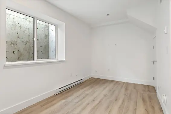 1 328 West 14th Street, North Vancouver For Sale - image 18