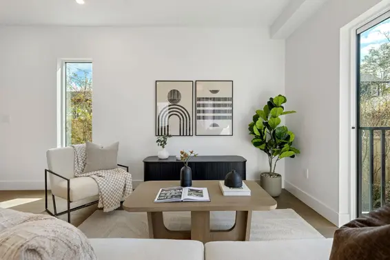 1 328 West 14th Street, North Vancouver For Sale - image 2