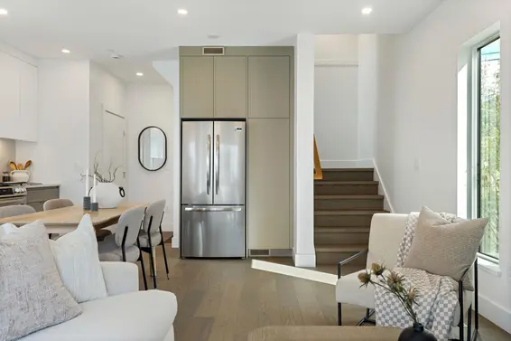 1 328 West 14th Street, North Vancouver For Sale - image 7