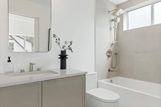 1 328 West 14th Street, North Vancouver For Sale - image 9