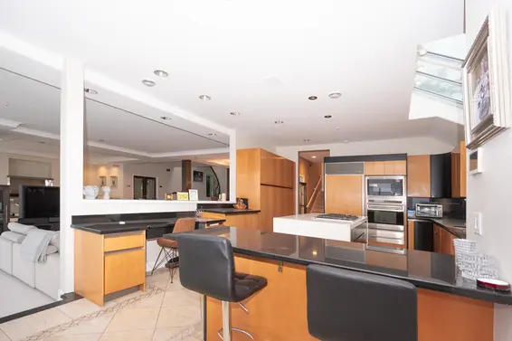 1526 Chippendale Court, West Vancouver For Sale - image 4