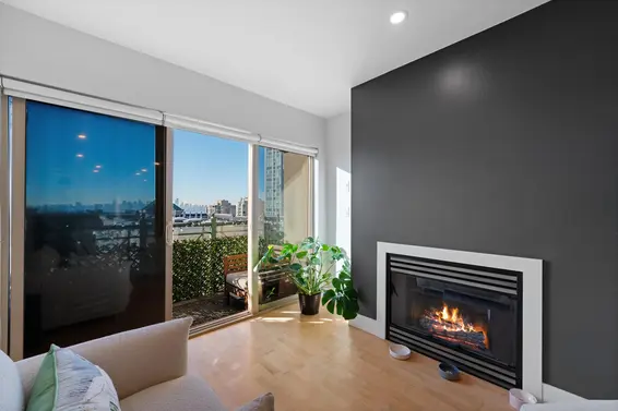 414 332 Lonsdale Avenue, North Vancouver For Sale - image 11