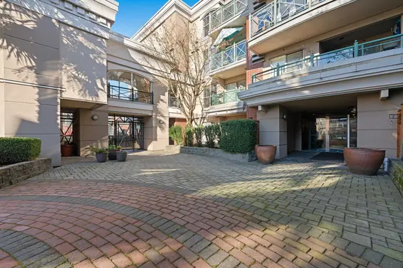 414 332 Lonsdale Avenue, North Vancouver For Sale - image 24