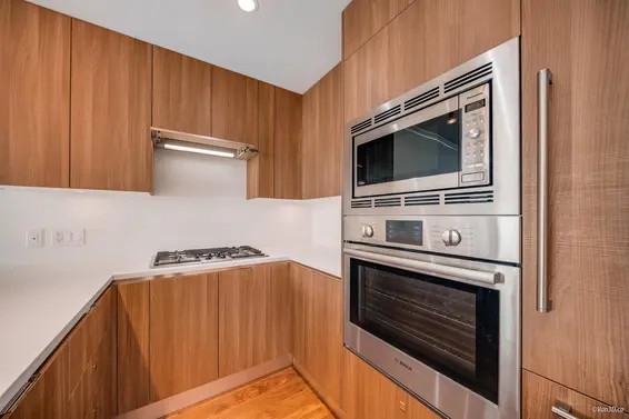 305 185 Victory Ship Way, North Vancouver For Sale - image 11
