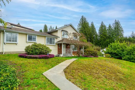 100 East Kensington Road, North Vancouver