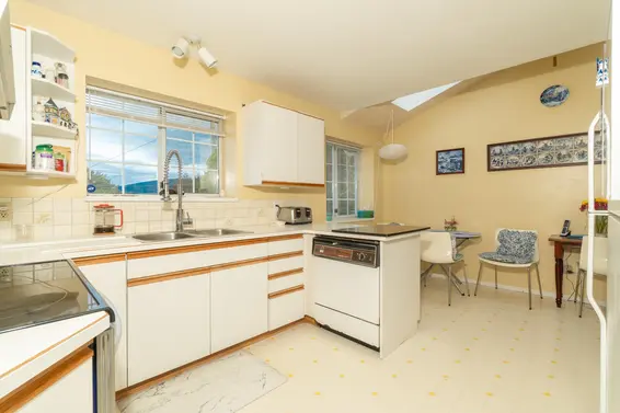 100 East Kensington Road, North Vancouver For Sale - image 11