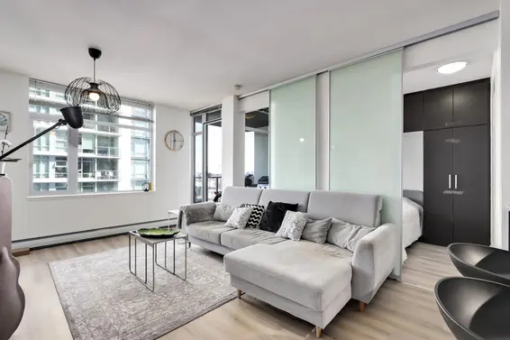 1008 1320 Chesterfield Avenue, North Vancouver