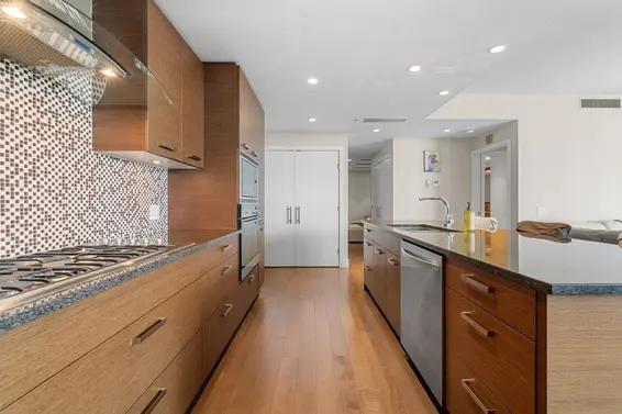 501 210 West 13th Street, North Vancouver For Sale - image 15
