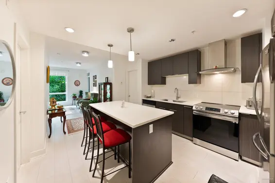 205 733 West 3rd Street, North Vancouver For Sale - image 7