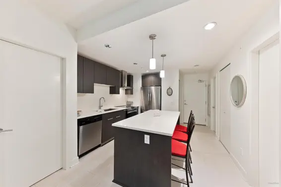 205 733 West 3rd Street, North Vancouver For Sale - image 8