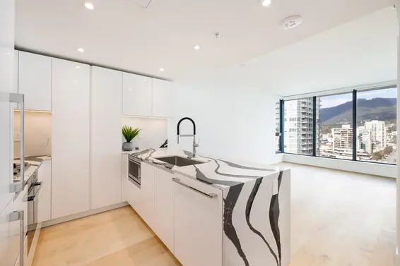 1307 135 East 13th Street, North Vancouver For Sale - image 2