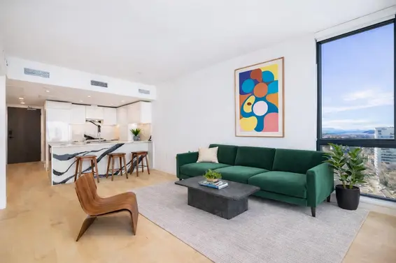 1307 135 East 13th Street, North Vancouver For Sale - image 5