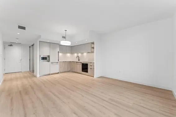 317 755 Harbourside Drive, North Vancouver For Sale - image 9