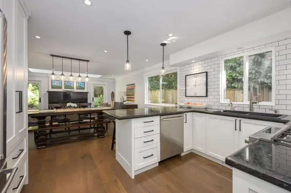 5544 Woodchuck Place, North Vancouver For Sale - image 12