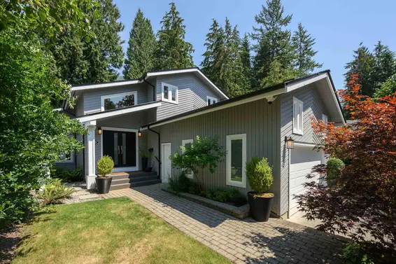 5544 Woodchuck Place, North Vancouver For Sale - image 2