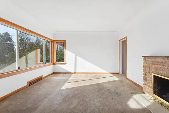 1531 Inglewood Avenue, West Vancouver For Sale - image 3