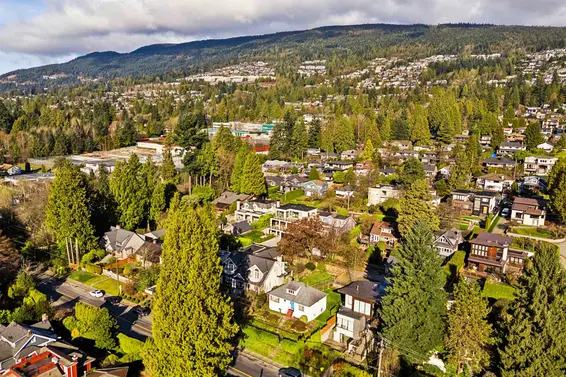 1531 Inglewood Avenue, West Vancouver For Sale - image 32