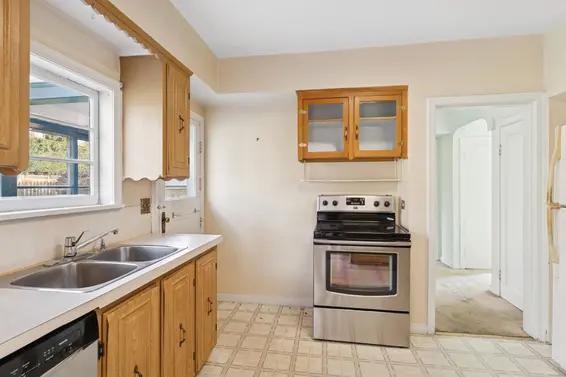 1531 Inglewood Avenue, West Vancouver For Sale - image 8