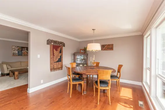 2588 Panorama Drive, North Vancouver For Sale - image 15