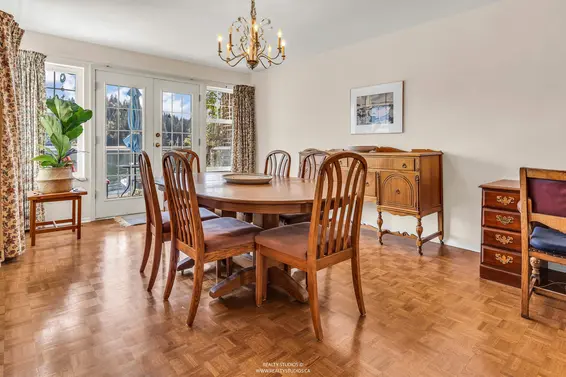 2558 Panorama Drive, North Vancouver For Sale - image 31