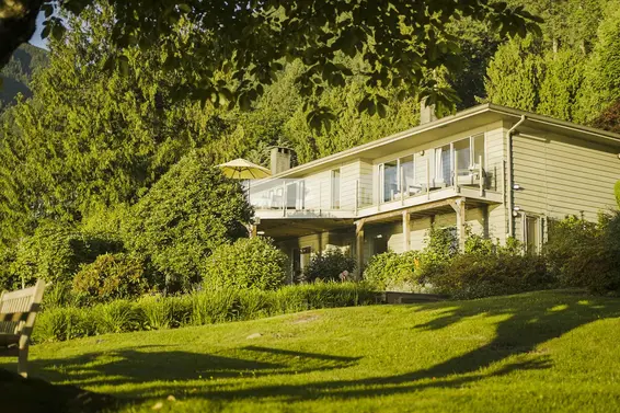 8665 Lawrence Way, West Vancouver For Sale - image 4