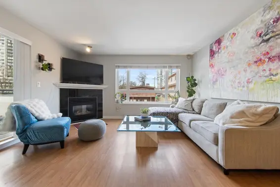 203 1629 Garden Avenue, North Vancouver
