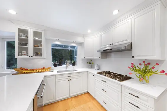 5446 Cliffridge Avenue, North Vancouver For Sale - image 12