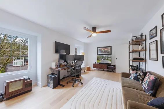 5446 Cliffridge Avenue, North Vancouver For Sale - image 25