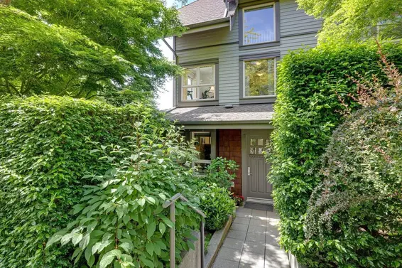 177 West Queens Road, North Vancouver