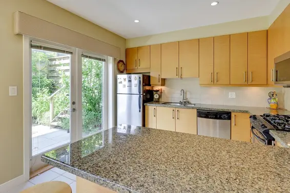 177 West Queens Road, North Vancouver For Sale - image 8