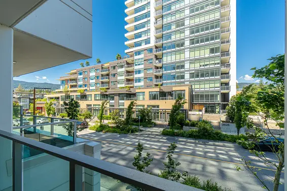 2025 Curling Road, North Vancouver For Sale - image 35