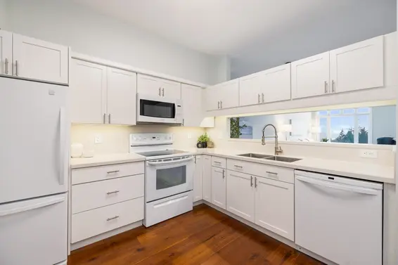 404 121 West 29th Street, North Vancouver For Sale - image 14